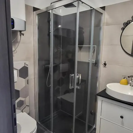 Sanja Apartment *