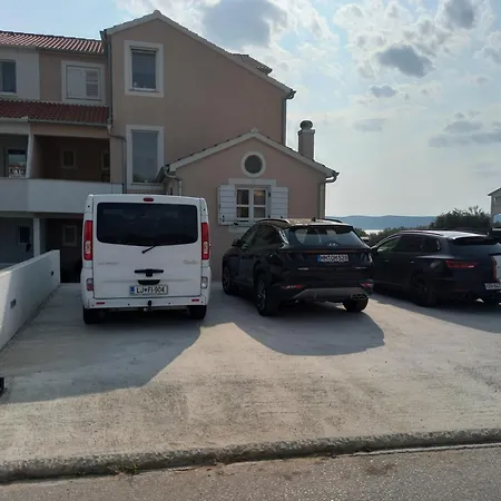 Sanja Apartmán *